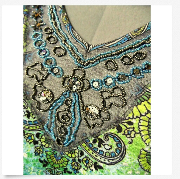 CHRISTOPHER & BANKS Beaded Top S Blue Green V-neck beautiful medallion Boho prin - Picture 3 of 7